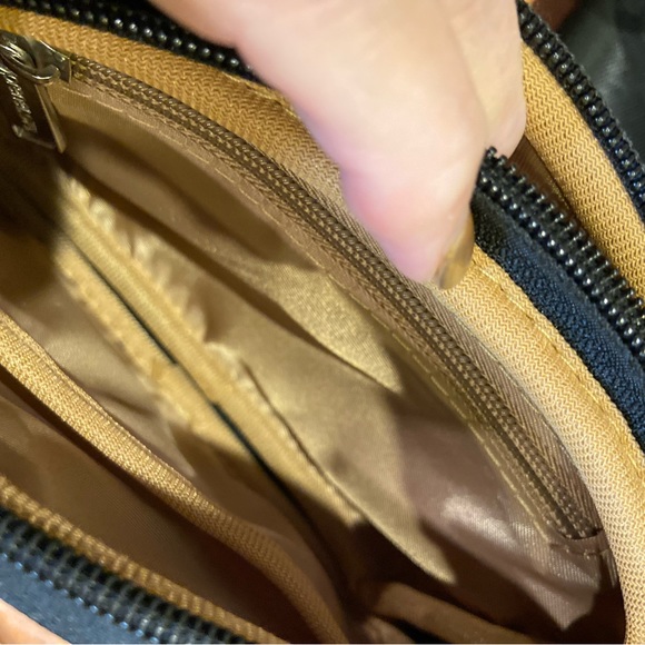 PRENELOVE BUM BAG/CROSSBODY BAG - Picture 6 of 7